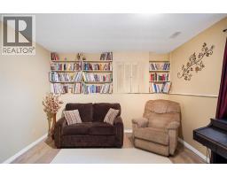 3534 Clarence Street, Plympton Wyoming, ON N0N1E0 Photo 16