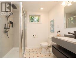 526 Lake Dr S Drive, Georgina, ON L4P1S2 Photo 8