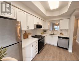 10 - 23 Observatory Lane, Richmond Hill, ON L4C0M7 Photo 6