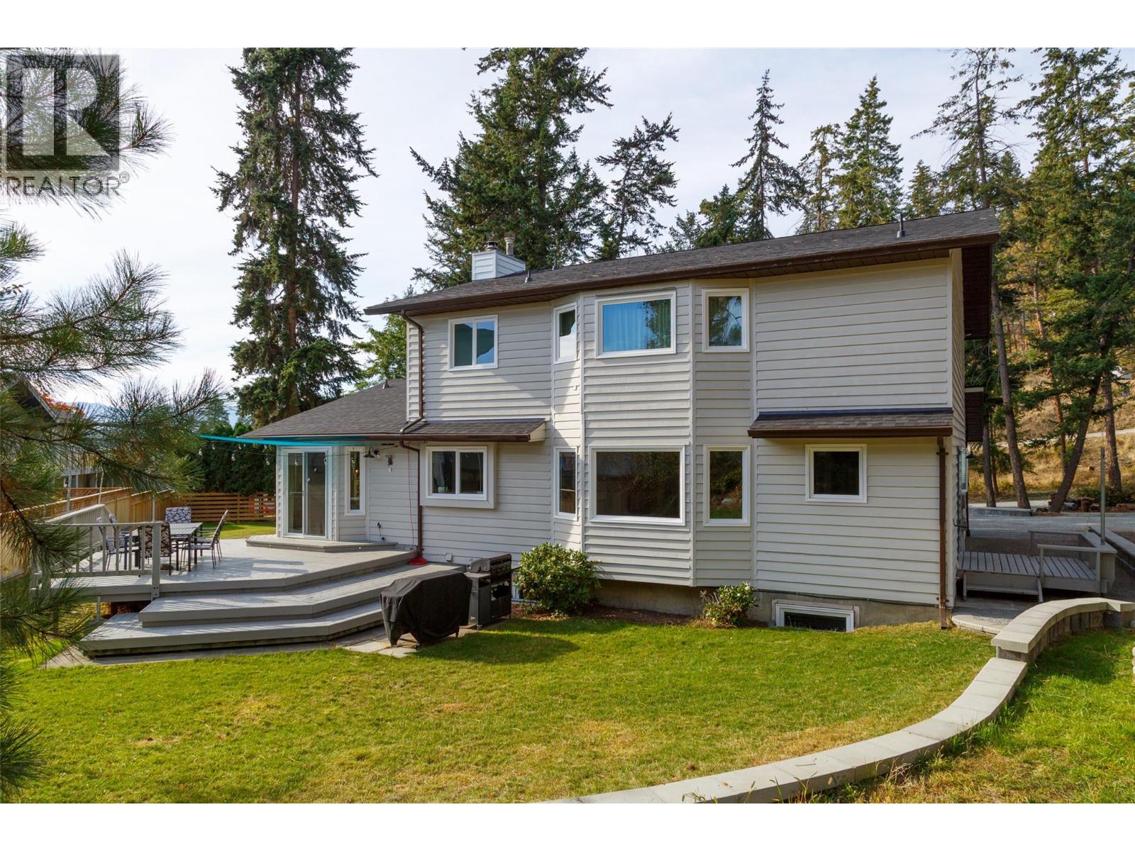 1489 Bear Creek Road, West Kelowna