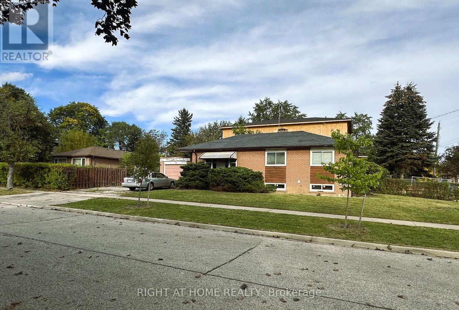 19 UPMINSTER CRESCENT - 2