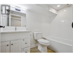 Lower - 129 Kenilworth Avenue, Toronto, ON M4L3S7 Photo 14