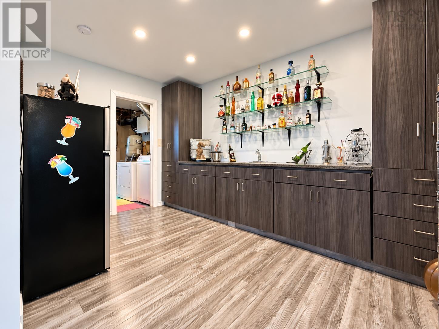176 Armada Drive - 33
