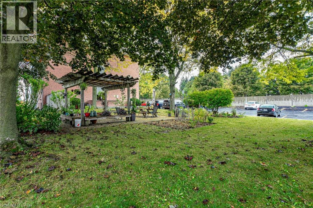 #47 56 HIAWATHA Road - Image 19