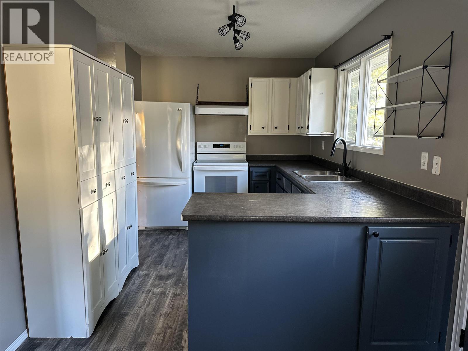 1210 ELKHORN CRESCENT - Image 4