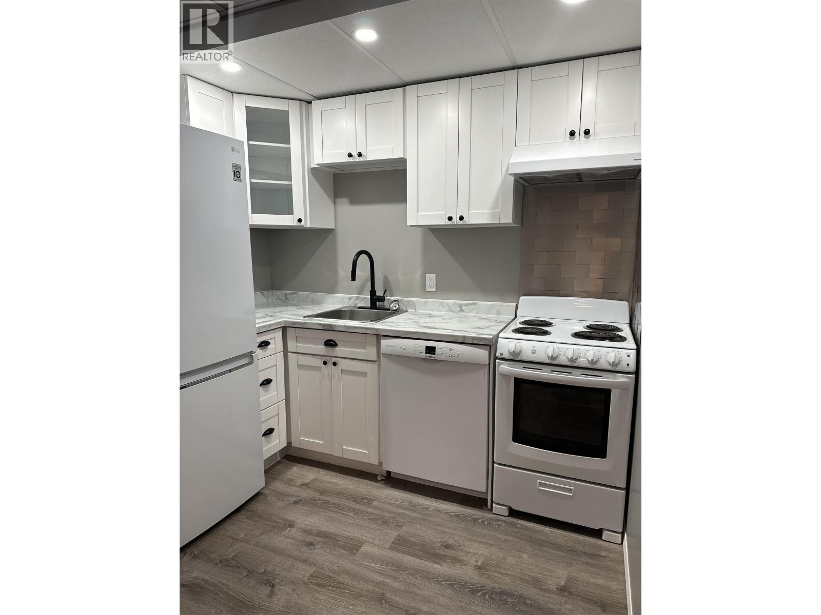 1210 ELKHORN CRESCENT - 27