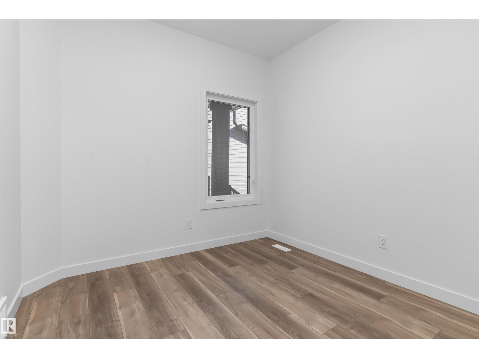 4226 63 Street, photo 6