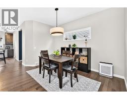 148 Copperpond Parade - photo 12