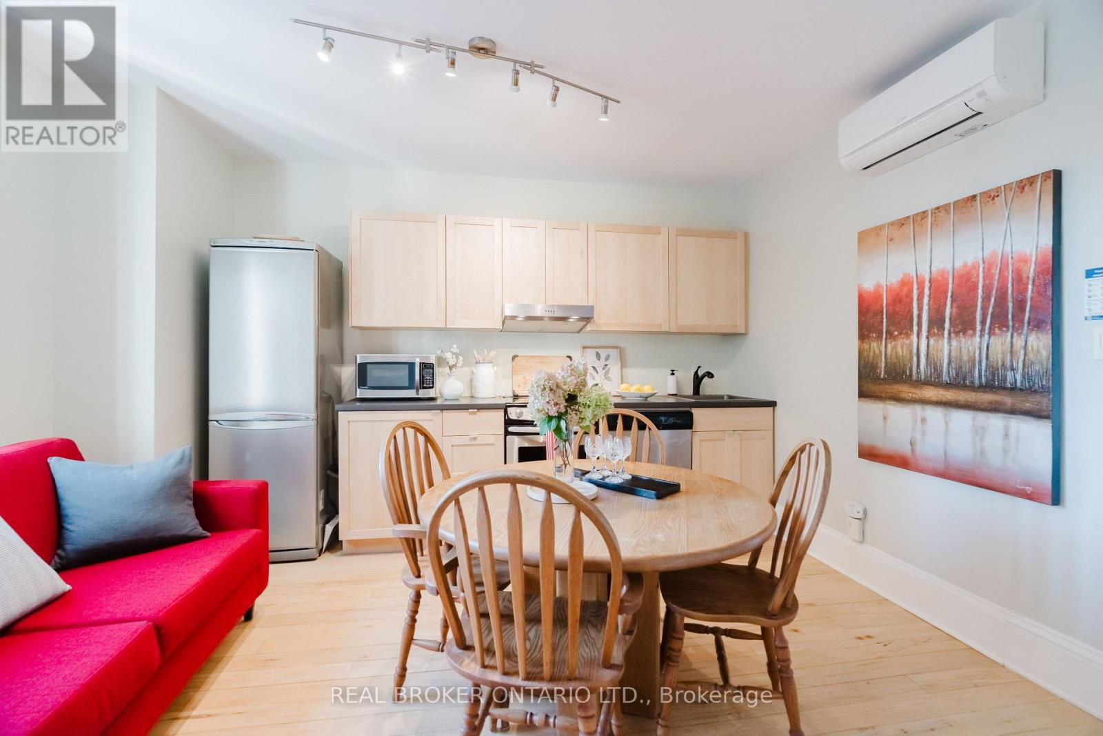 33 ARGYLE AVENUE - 13