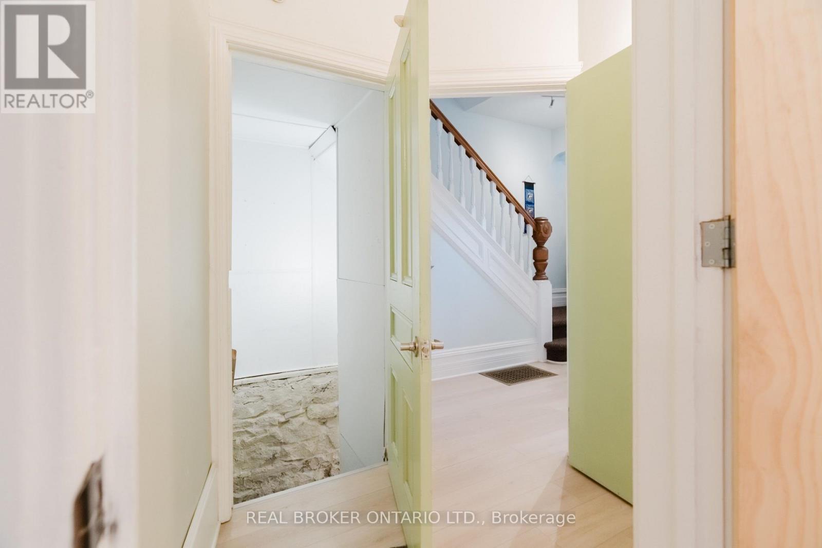 33 ARGYLE AVENUE - Image 35