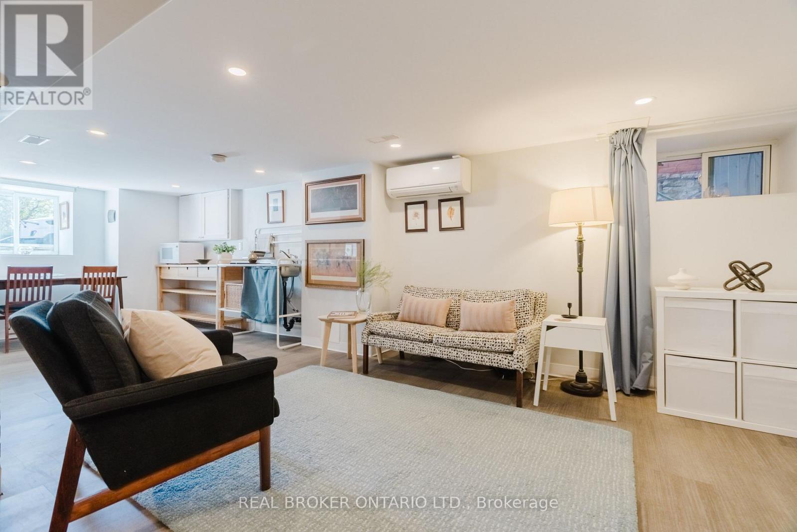 33 ARGYLE AVENUE - 44
