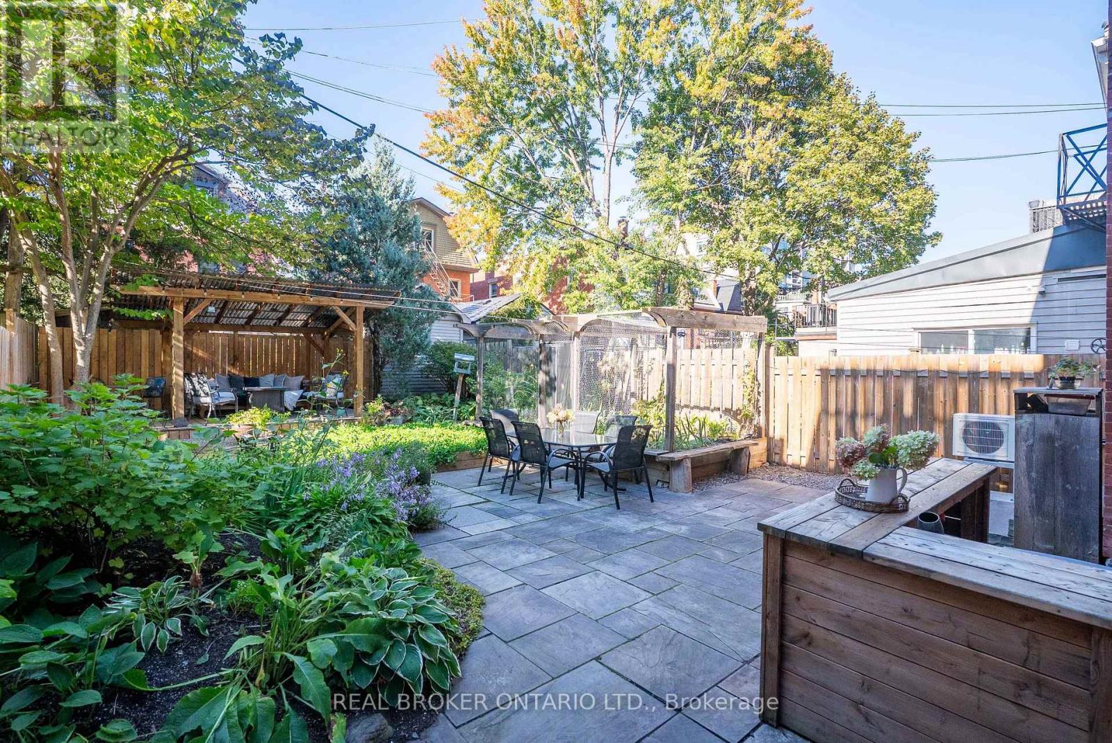 33 ARGYLE AVENUE - 46