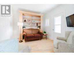 Bedroom - 33 Argyle Avenue, Ottawa, ON K2P1B3 Photo 16