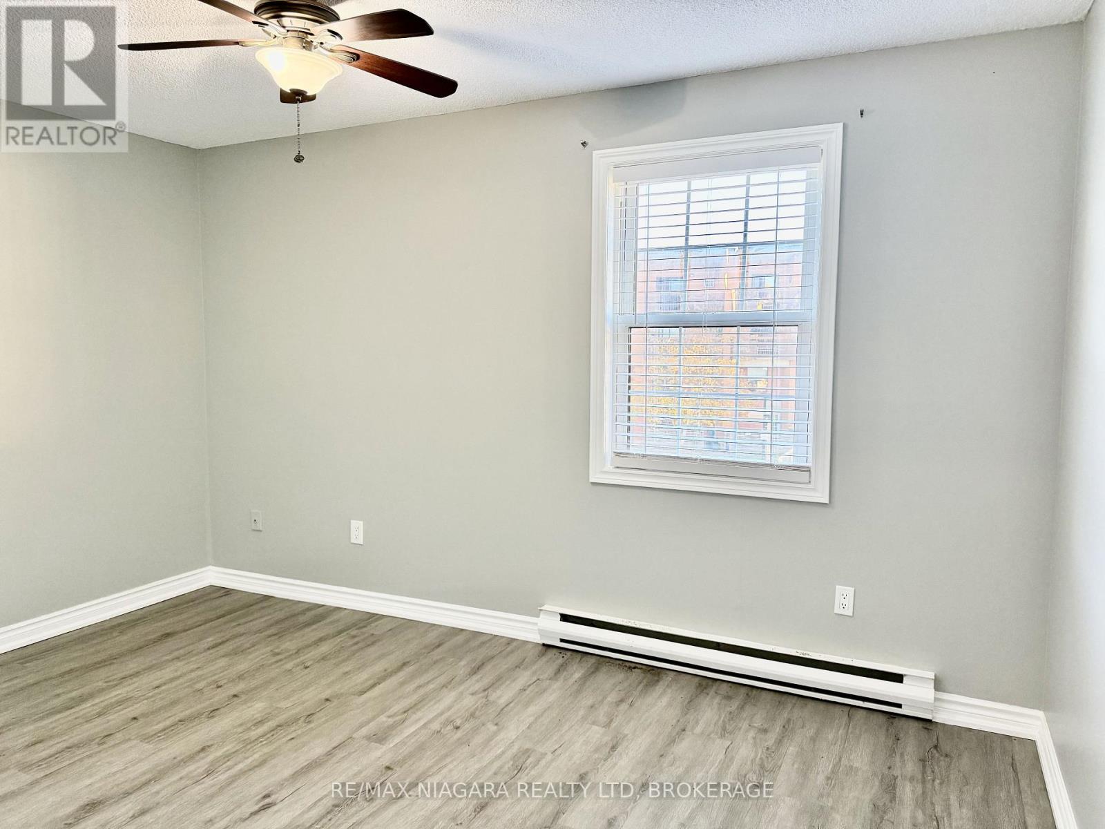6837 Thorold Stone Road — photo 17