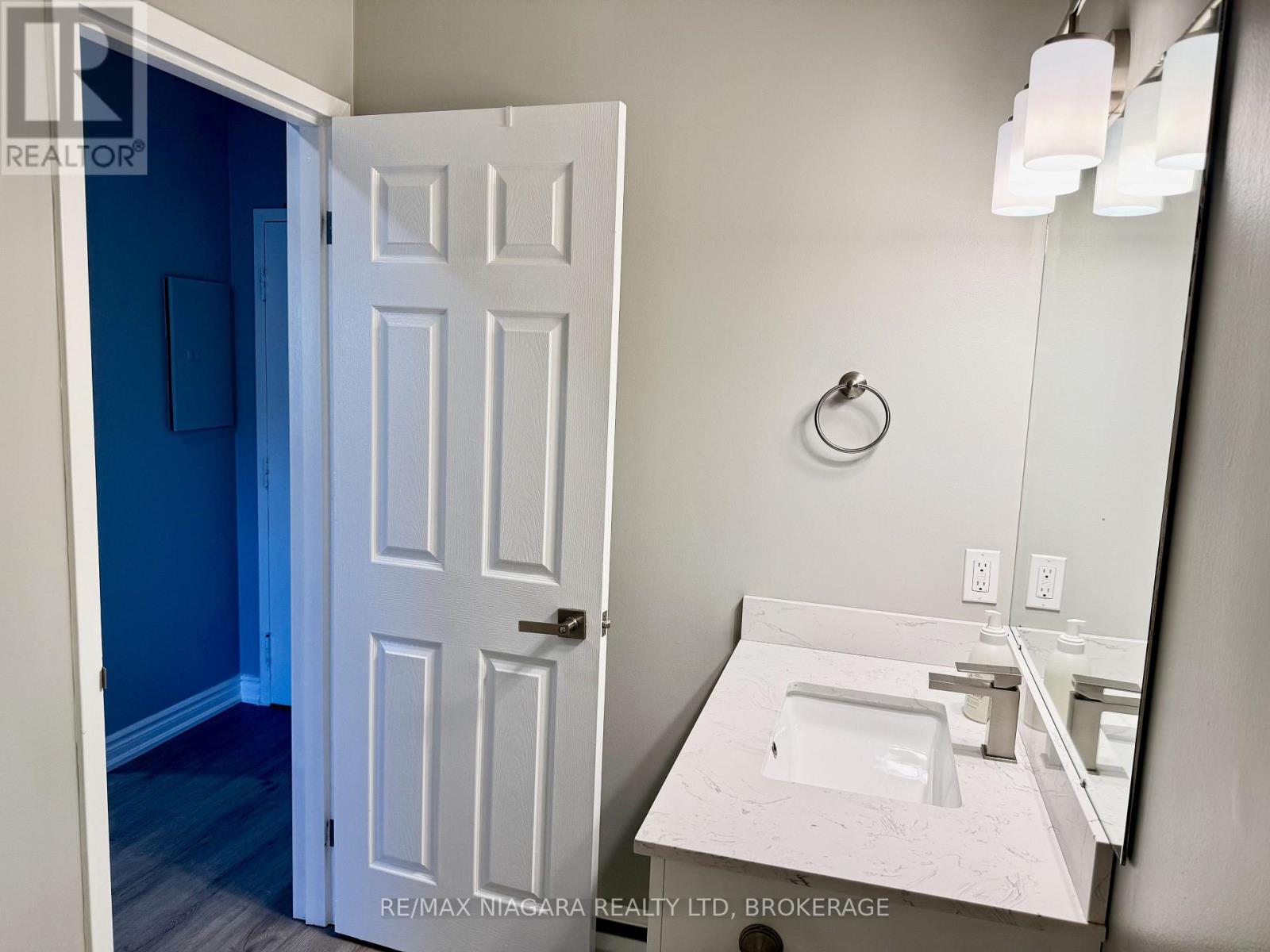 6837 Thorold Stone Road — photo 24