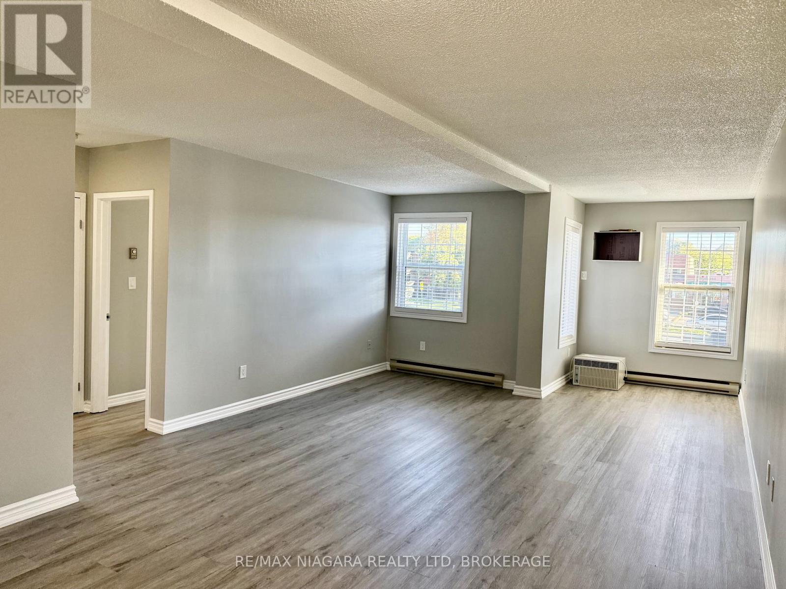 6837 Thorold Stone Road — photo 11