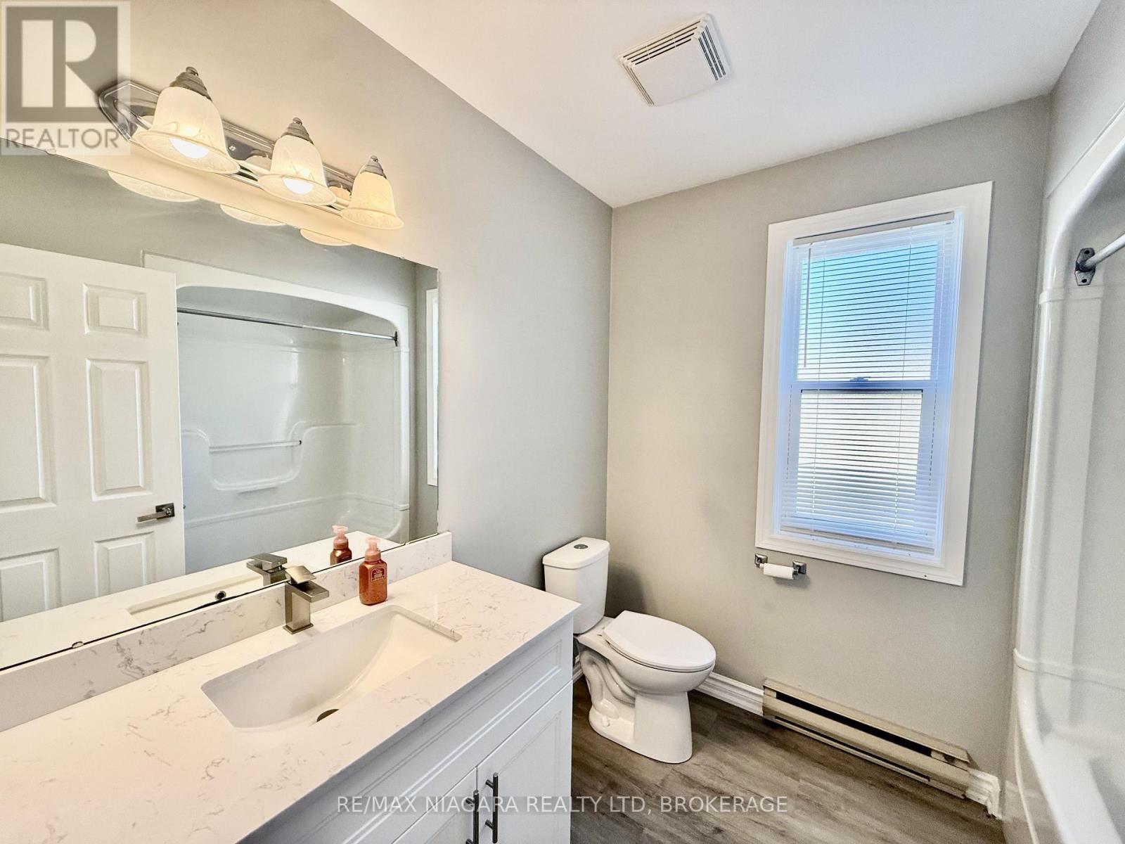 6837 Thorold Stone Road — photo 21