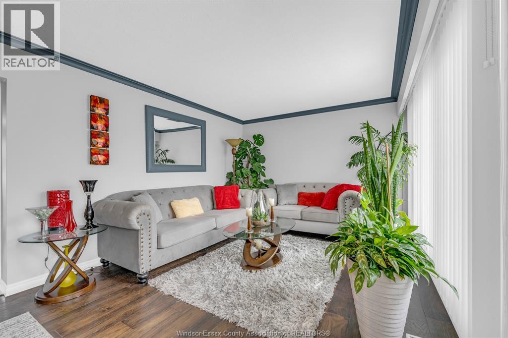 91 DANFORTH AVENUE - 6