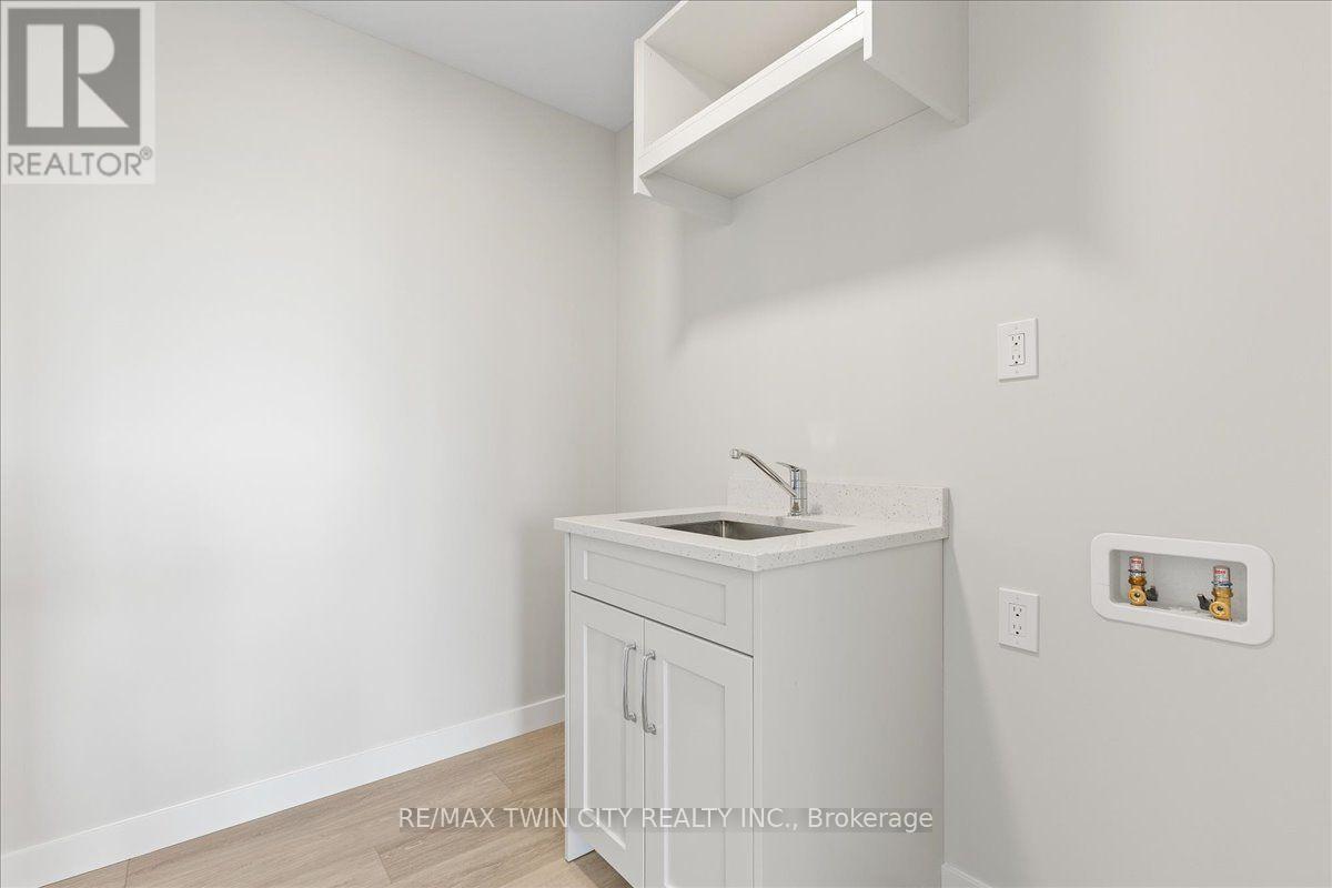 98 KENTON STREET - Image 34