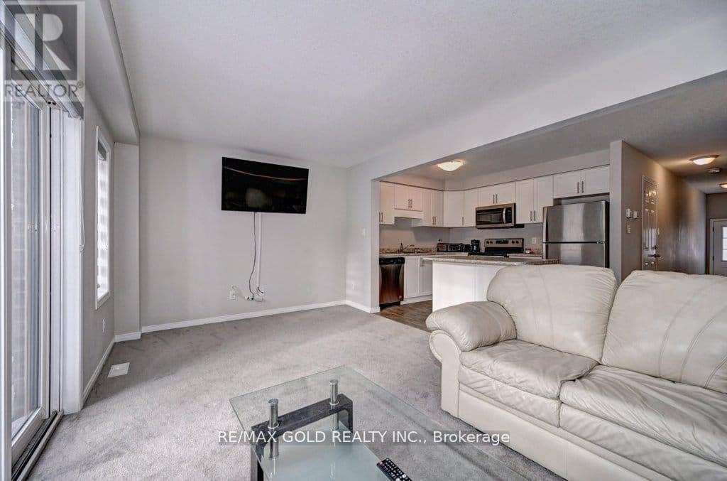#35 50 PINNACLE DRIVE - 13