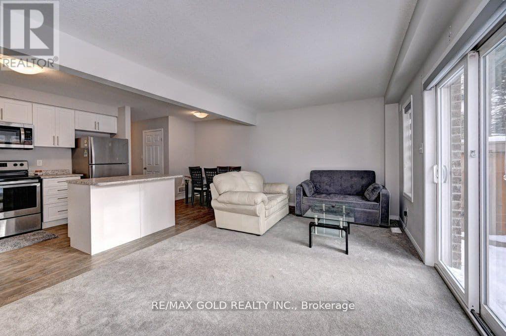 35 - 50 PINNACLE DRIVE — photo 3