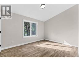 452 Cambridge Street Se, Medicine Hat, AB T1A0T2 Photo 20