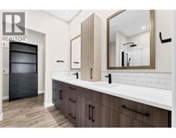 452 Cambridge Street Se, Medicine Hat, AB T1A0T2 Photo 26