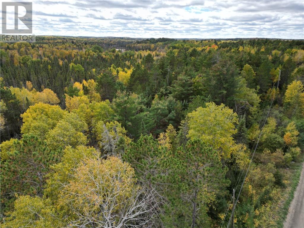00 Red Deer Lake Road North — photo 4