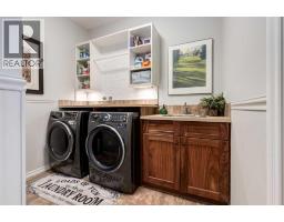 237 Aspenmere Circle - photo 31