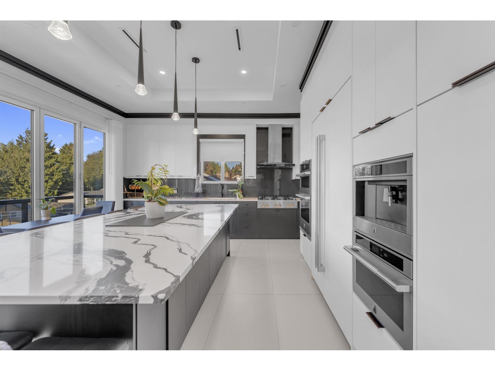 Photo of 13390 112A AVENUE 17