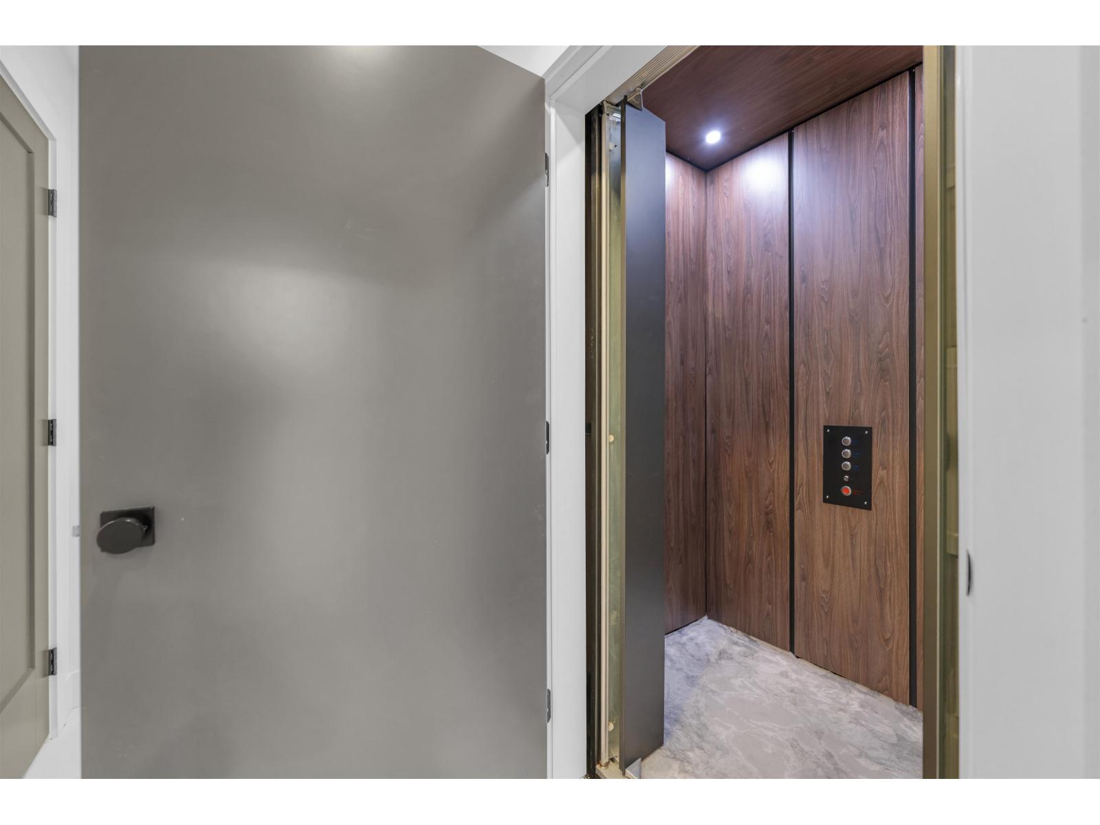 Photo of 13390 112A AVENUE 37