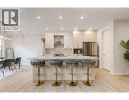 5pc Bathroom - 29 Marmot Passage Nw, Calgary, AB T3R2J3 Photo 8
