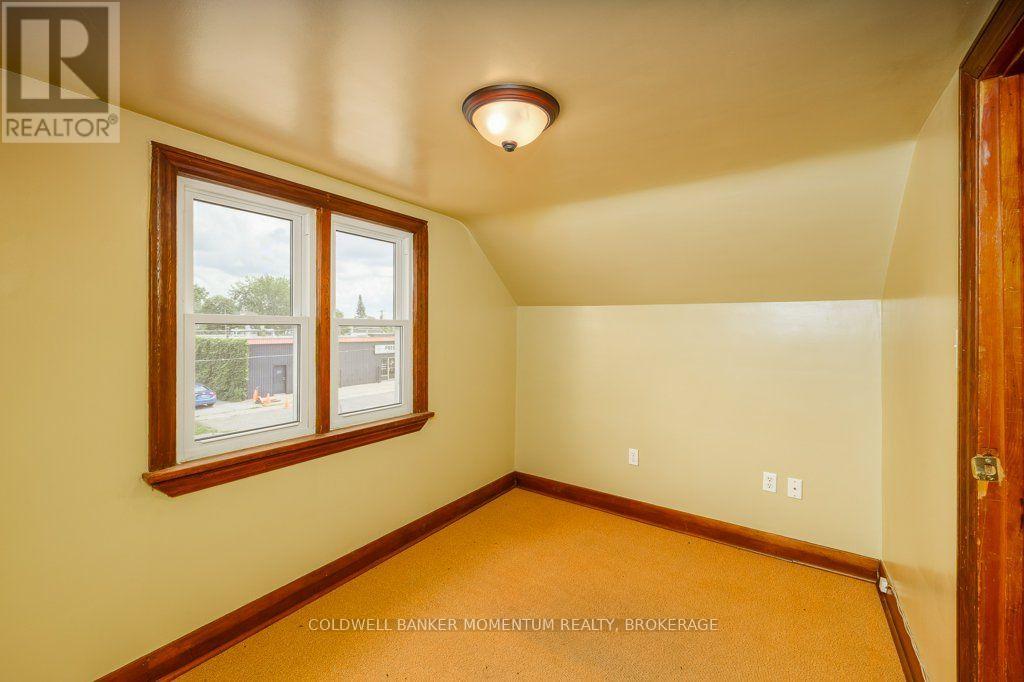 18 PIETZ AVENUE - 15