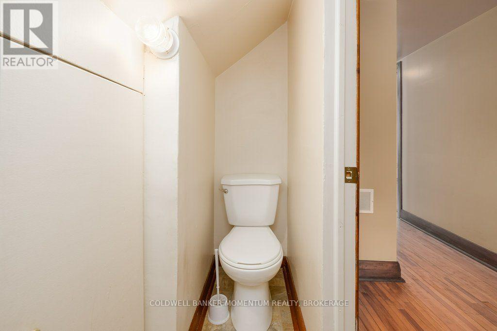18 PIETZ AVENUE - 18