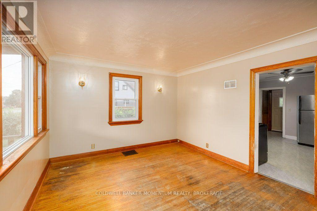 18 PIETZ AVENUE - 4