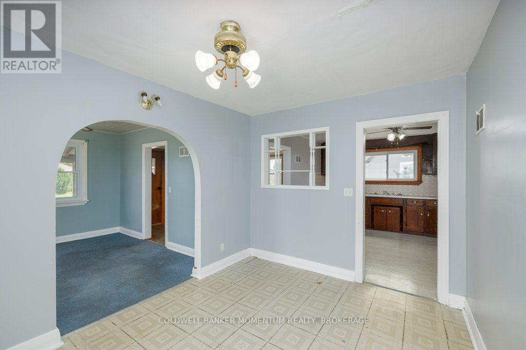 18 PIETZ AVENUE - 9
