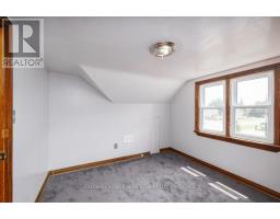 18 Pietz Avenue, Welland, ON L3C1Z4 Photo 16