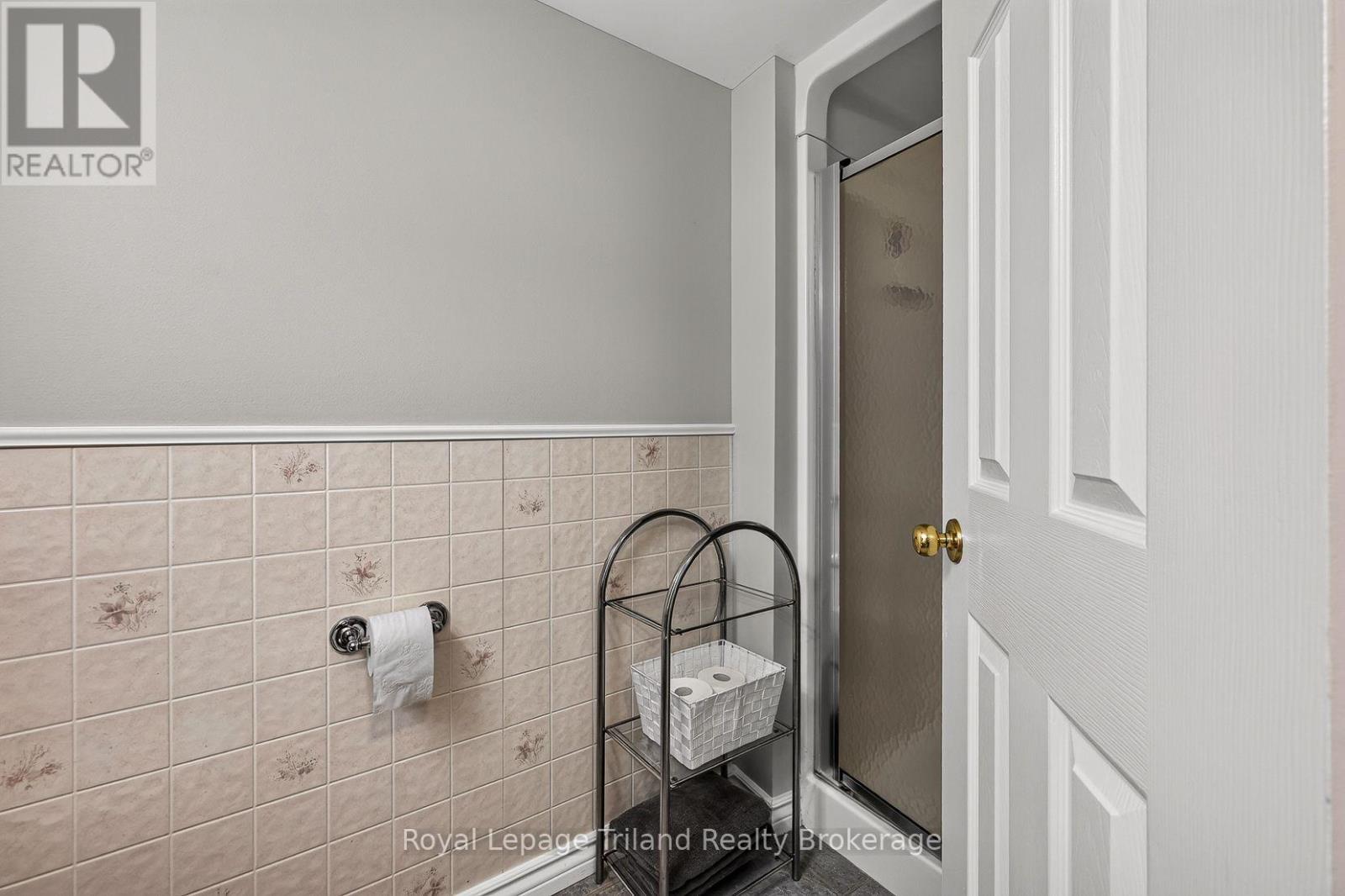 208 MCKEAND STREET - Image 11