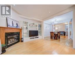 Eating area - 25 Eastpine Drive, Markham, ON L3R4Z2 Photo 9