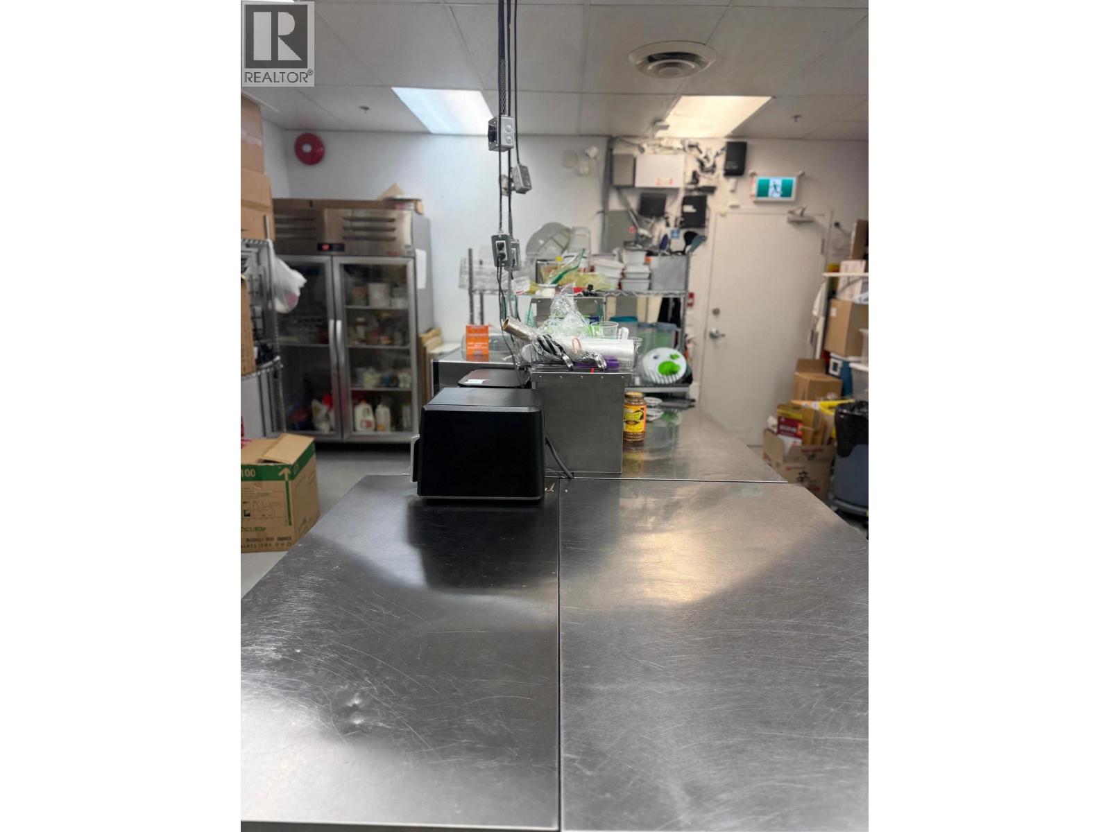 Photo 18 of 39