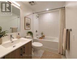 2716 - 4010 Eglinton Avenue W, Toronto, ON M9A0G5 Photo 8