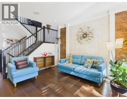 442 23 Avenue NE - photo 4