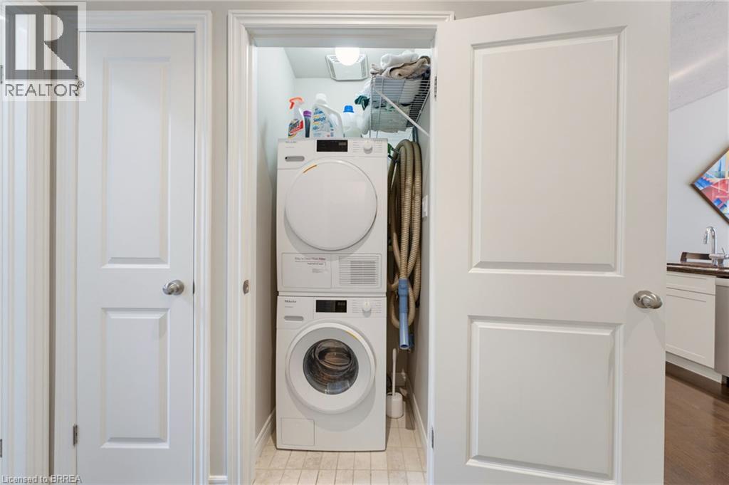 #3 68 FAIRVIEW Drive - Image 18