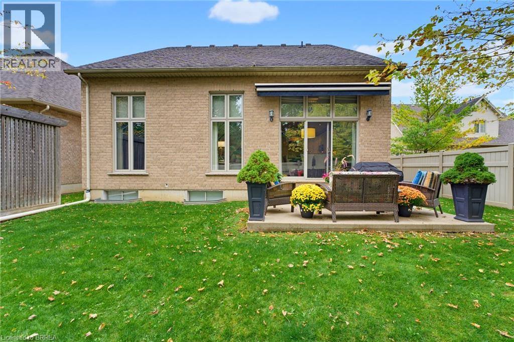 #3 68 FAIRVIEW Drive - Image 32