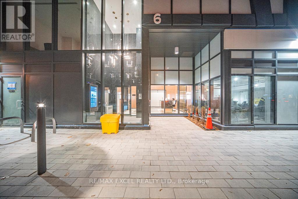 #302 625 SHEPPARD AVENUE E - 19