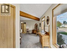 Family room - 1101 Centre Street, Bow Island, AB T0K0G0 Photo 11