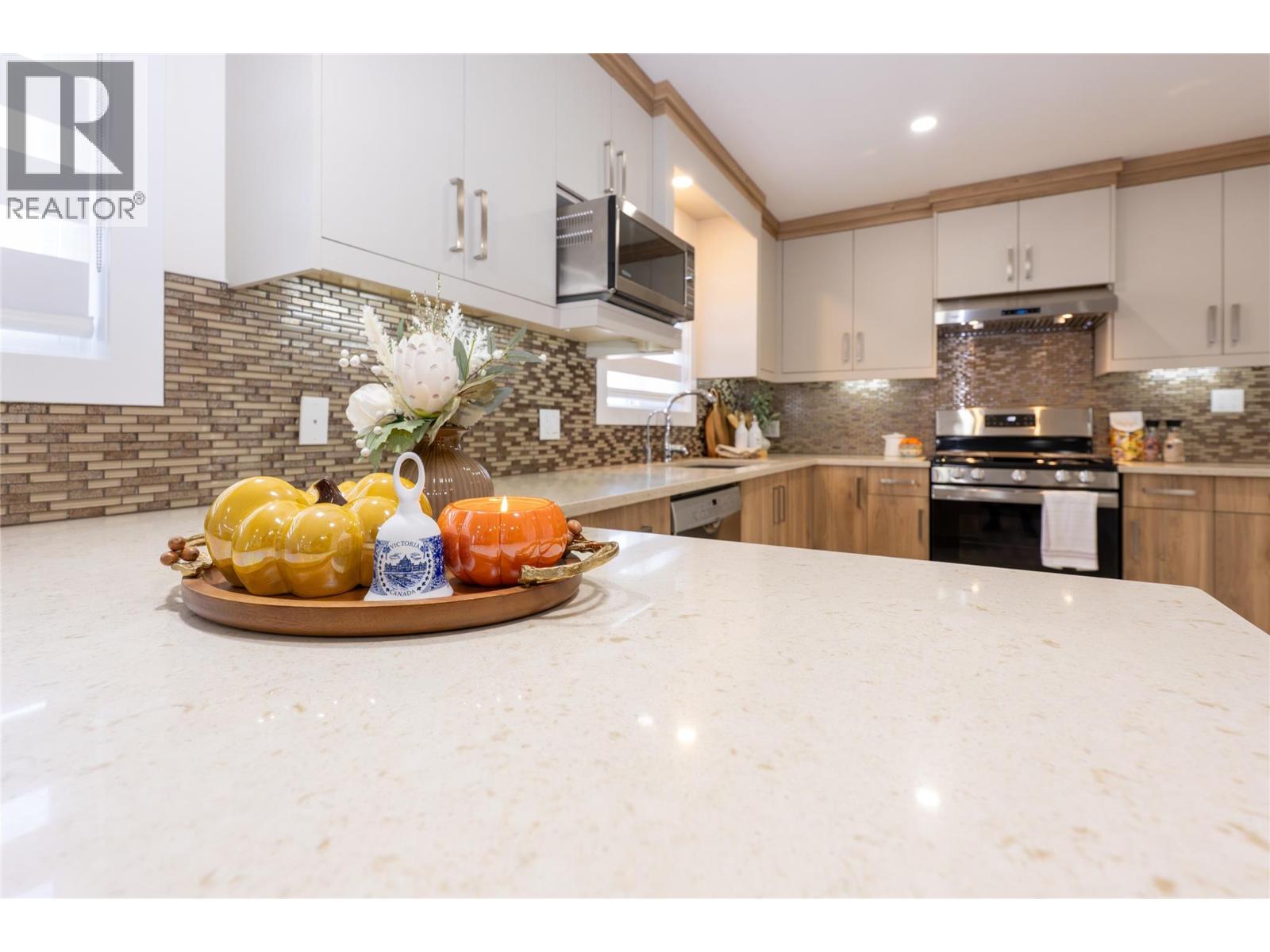10115 74th Avenue, Osoyoos
