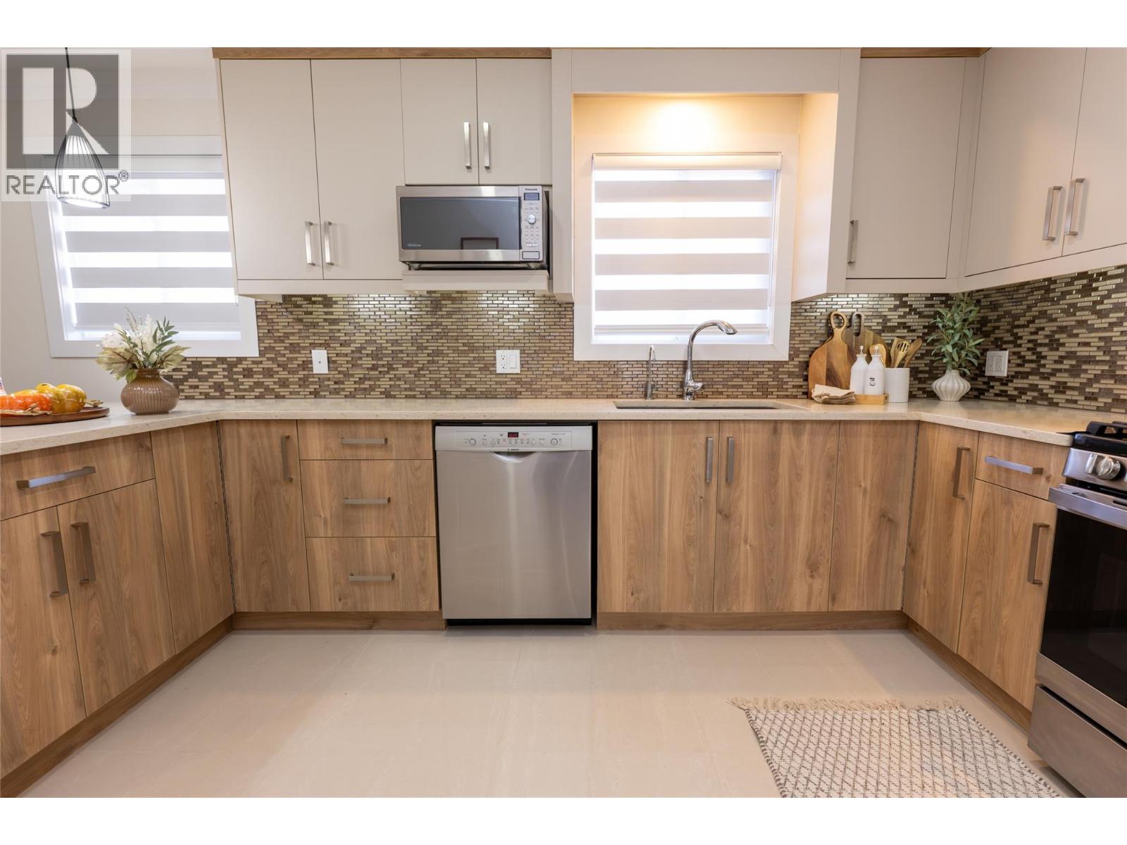10115 74th Avenue, Osoyoos