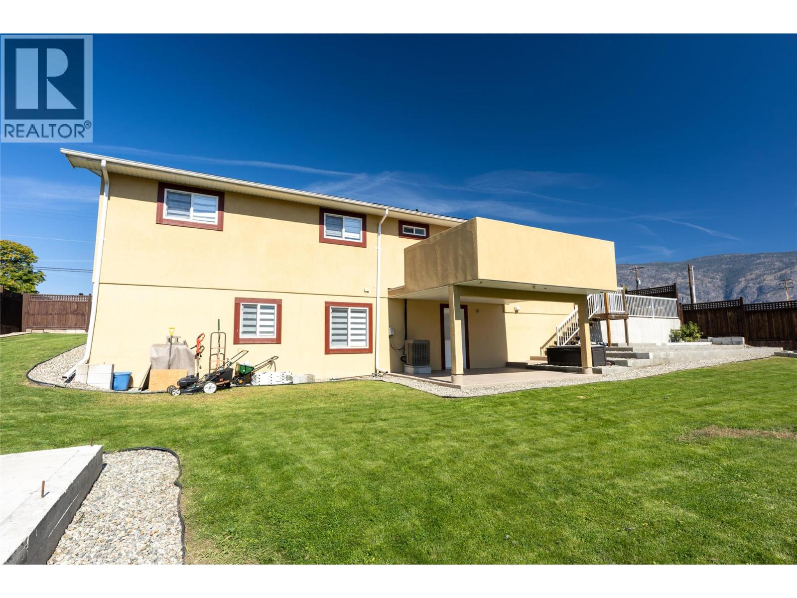 10115 74th Avenue, Osoyoos