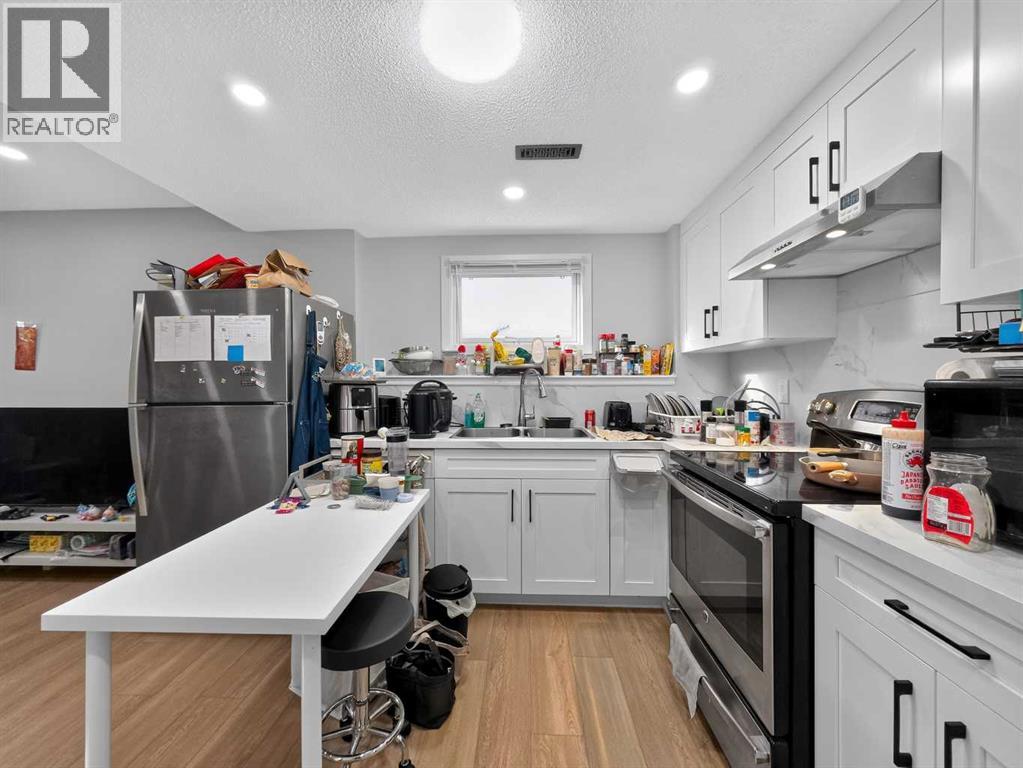 119 Covington Close NE - 31